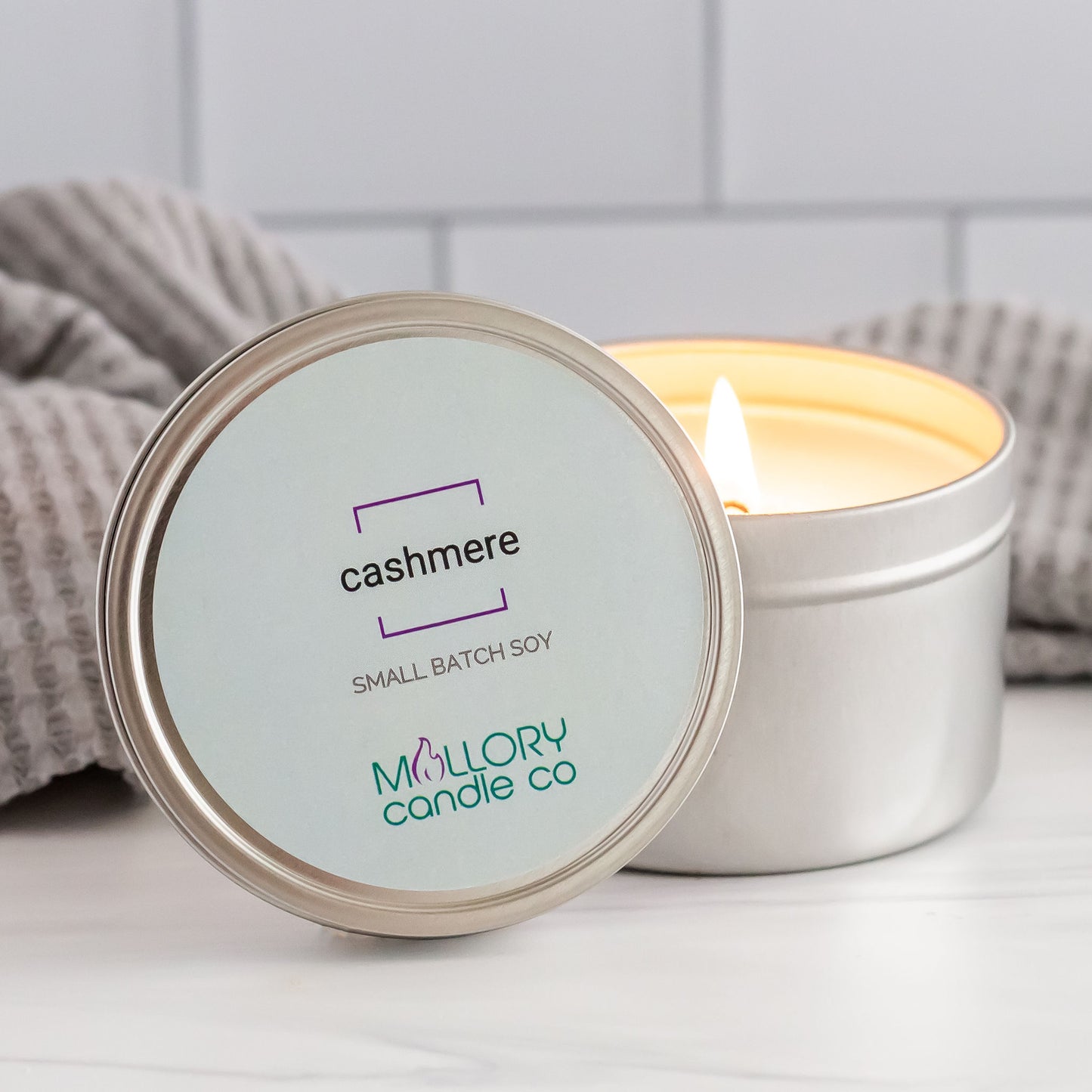Cashmere Candle, Sample